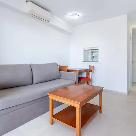 Gemelos 4 - Beninter Apartment